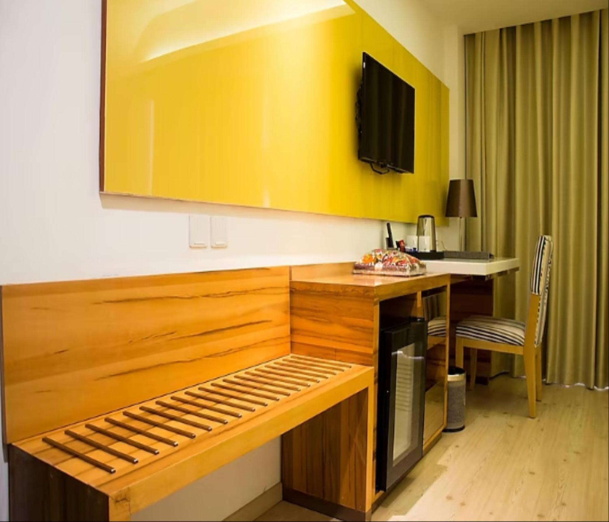 Barsana Boutique Hotel - Pure Vegetarian Calcutta Exterior foto